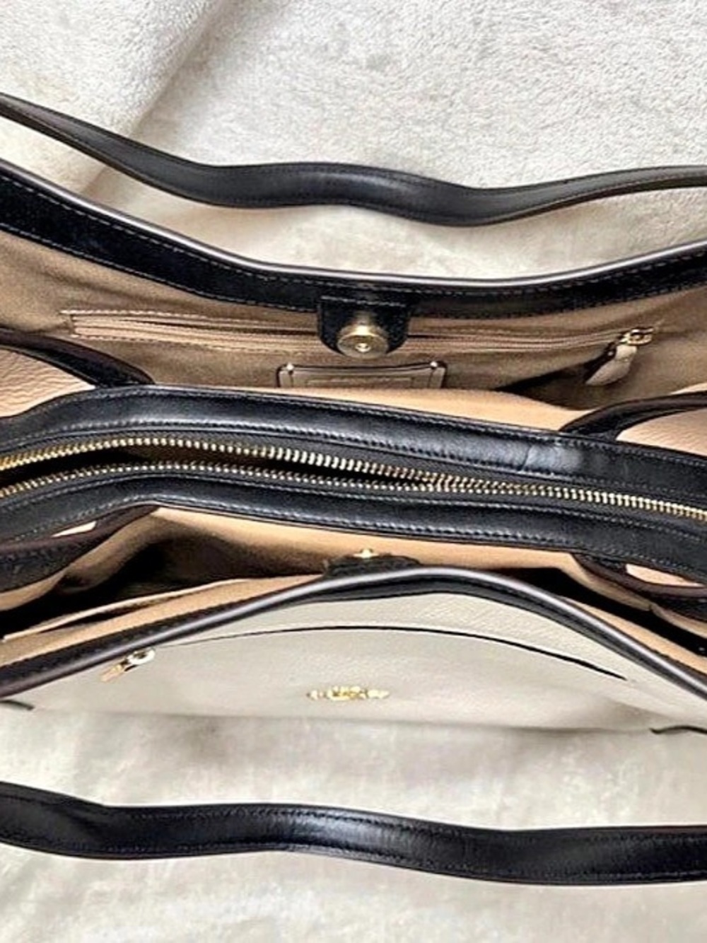 Coach Kristy Shoulder Bag in Colorblock Pebbled Leather - Picture 4 of 7